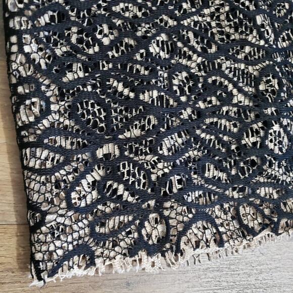 Weston Wear by Anthropologie Black Lace and Cream Pencil Skirt Small - Picture 5 of 13